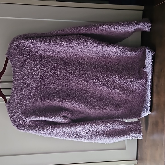 Purple oversized sweater by Babaton (Aritzia) - Picture 3 of 7